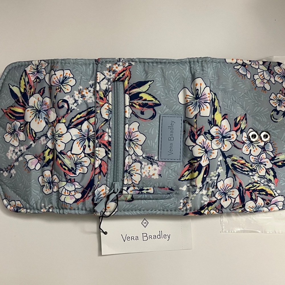 NWT Vera Bradley Cherry Blossoms Ultralight RFID Mini Trifold Wallet - Picture 8 of 11